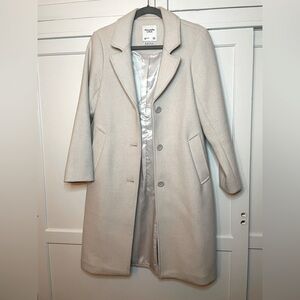 Abercrombie & Fitch, Dad Coat in cream, size XS
